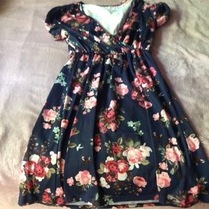 Brand new without tags only worn once flattering fit floral dress WB